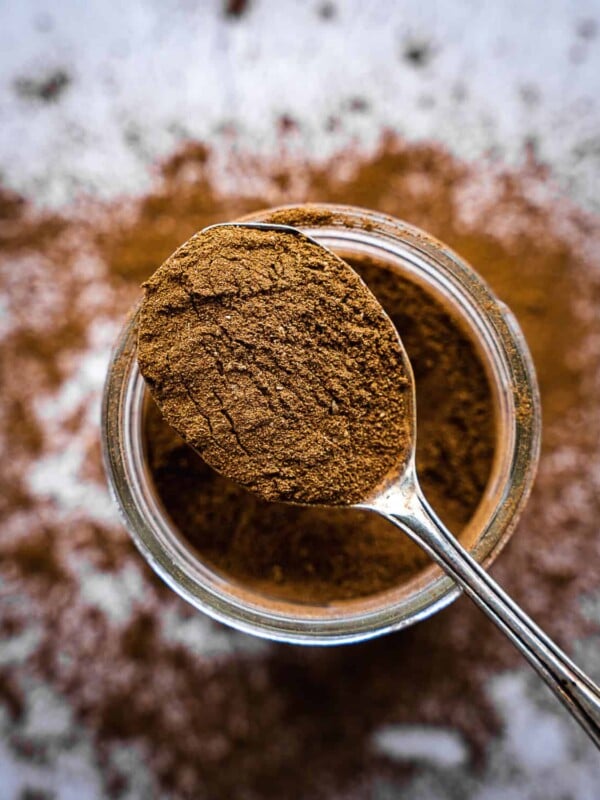 Levantine seven spice blend in a spoon.